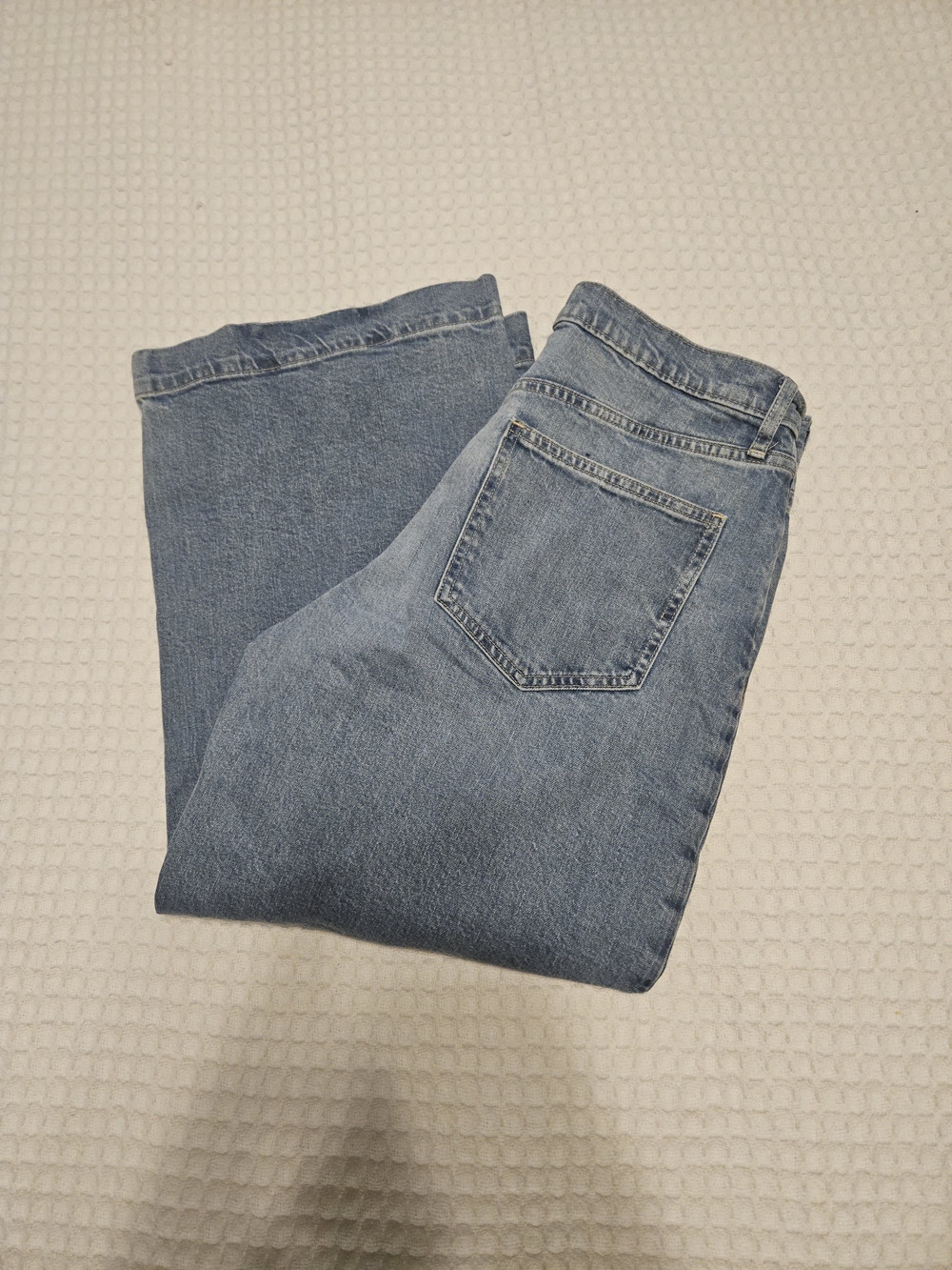 Womens GAP High Rise Wide-Leg Croppoed Jeans Lot 2 Dark Wash/Washed Size 12/31R. - Picture 4 of 16